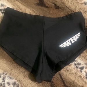 Winghouse tights/pantyhose and black shorts